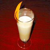 焼酎の豆乳オレンジジュースシェイク（泡を楽しむ）